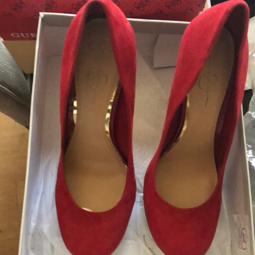 Suede pumps